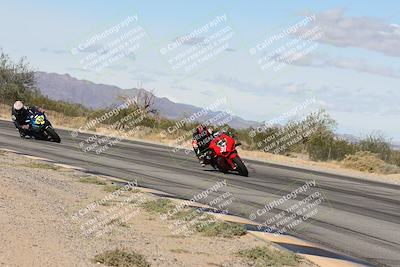 media/Nov-16-2025-Race Pace (Sun) [[8c5fa54630]]/Non Verified Riders (1st 20 Minutes)/3-Turn 3 Inside (11am)/